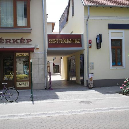 Mediterran Szallas 귤러 외부 사진